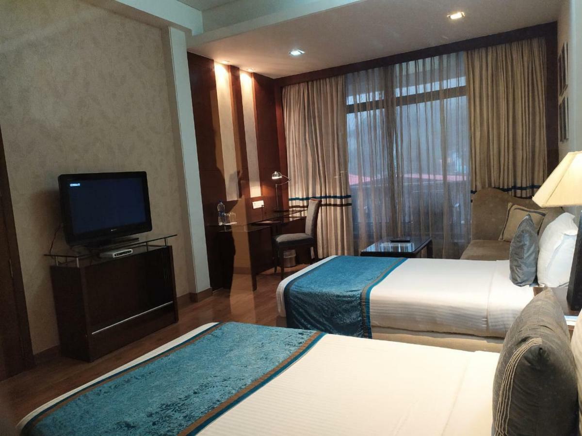 Baba Resorts Dharampur  Bagian luar foto