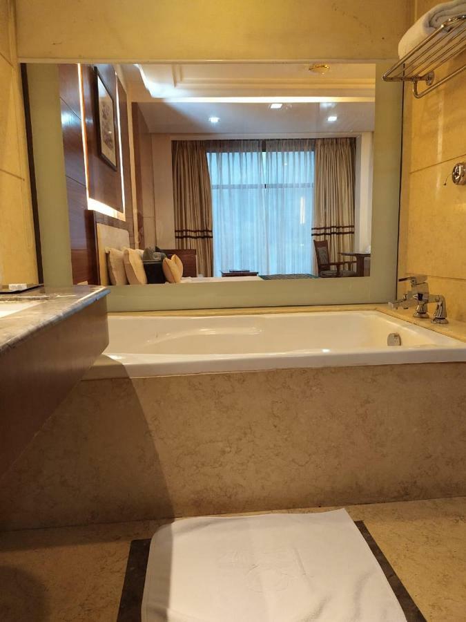 Baba Resorts Dharampur  Bagian luar foto