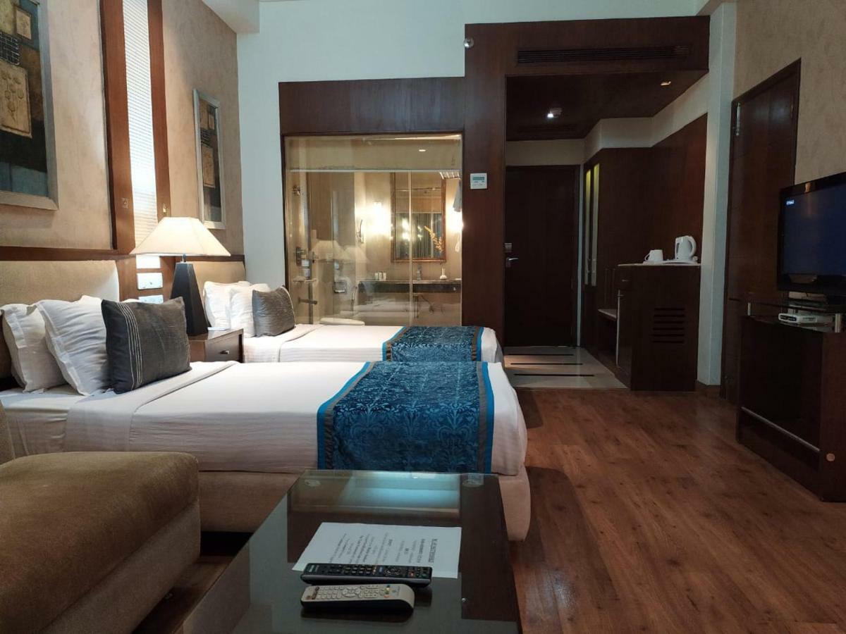 Baba Resorts Dharampur  Bagian luar foto